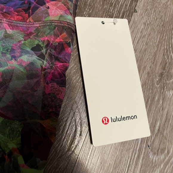 Lululemon pants - Picture 2 of 4